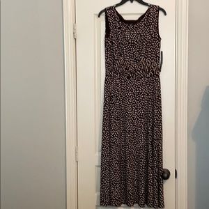 Brown and cream polkadot dress